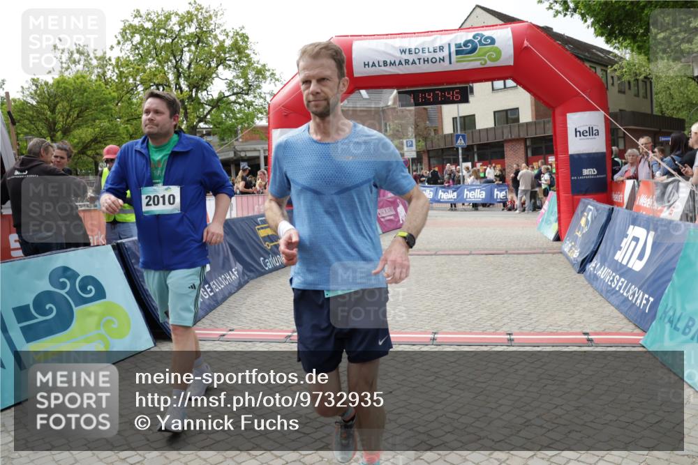 10.05.2026 - 8. Wedeler Halbmarathon Yannick Fuchs http://msf.ph/oto/9732935 10.05.2026 11:47:44 Ziel 362, 919, 2010 meine-sportfotos.de