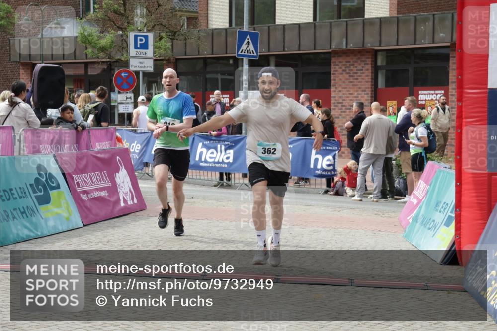 10.05.2026 - 8. Wedeler Halbmarathon Yannick Fuchs http://msf.ph/oto/9732949 10.05.2026 11:47:47 Ziel 362, 919, 2010 meine-sportfotos.de