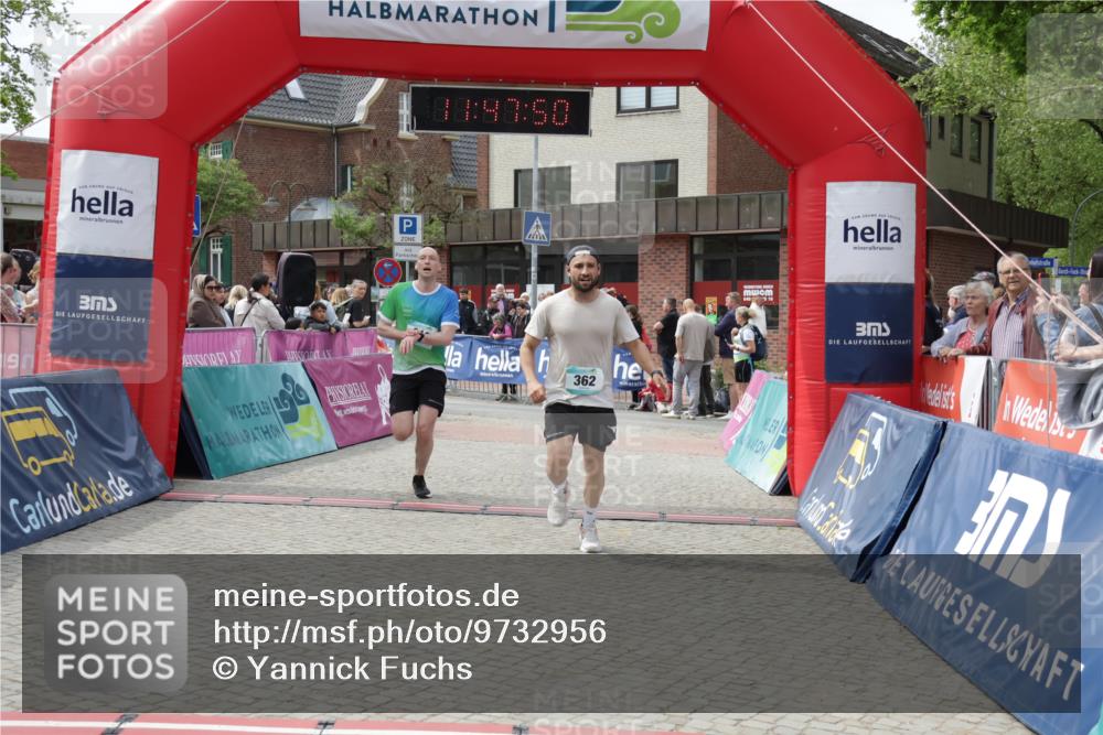 10.05.2026 - 8. Wedeler Halbmarathon Yannick Fuchs http://msf.ph/oto/9732956 10.05.2026 11:47:48 Ziel 362, 919, 2010 meine-sportfotos.de
