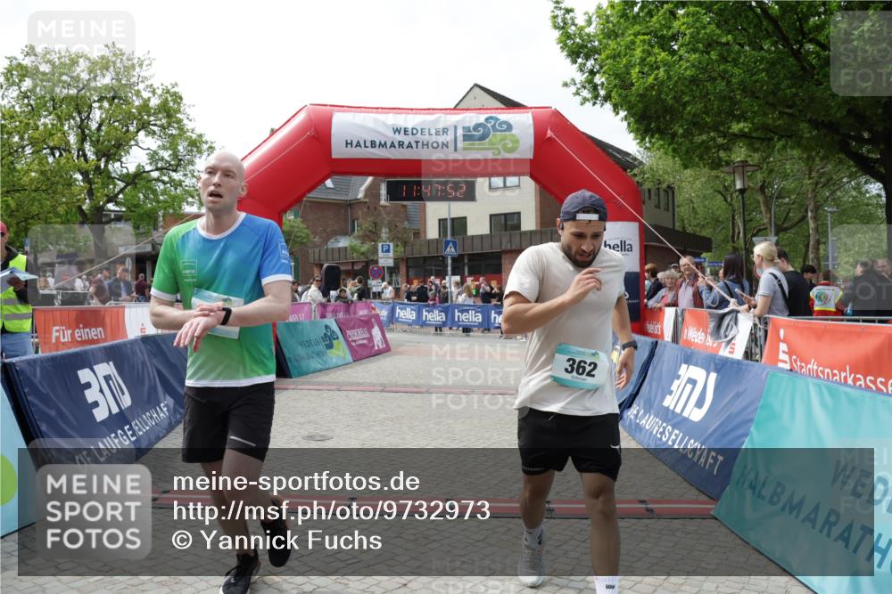 10.05.2026 - 8. Wedeler Halbmarathon Yannick Fuchs http://msf.ph/oto/9732973 10.05.2026 11:47:50 Ziel 362, 787, 919 meine-sportfotos.de