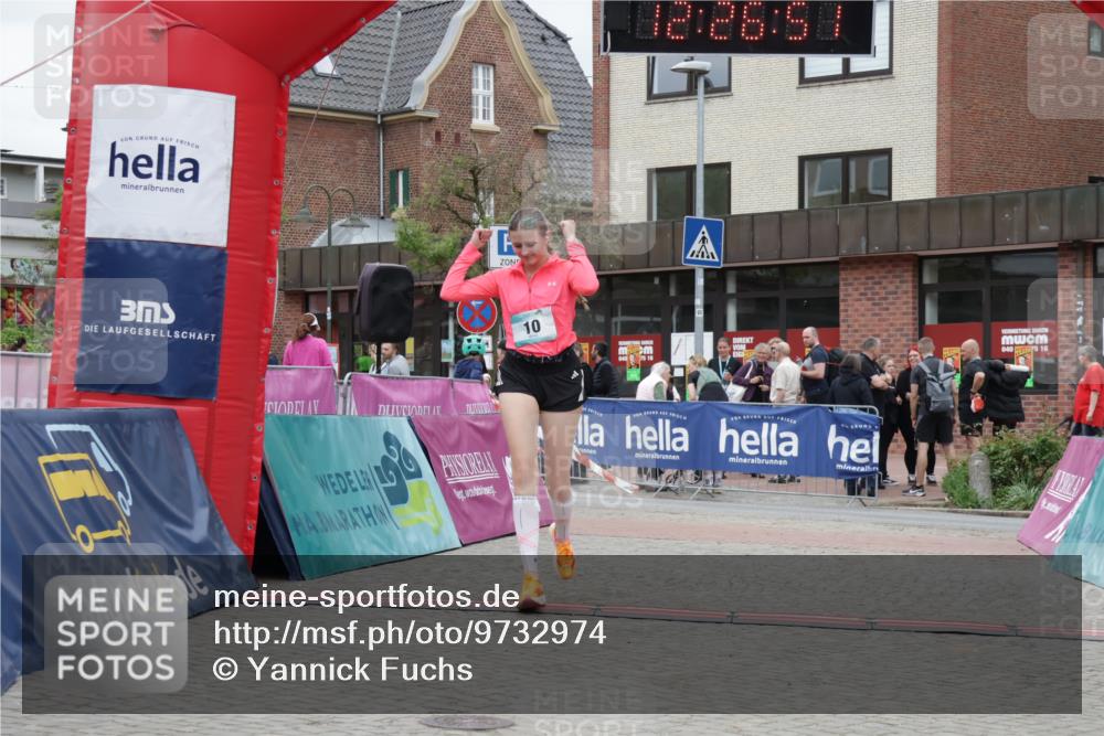 10.05.2026 - 8. Wedeler Halbmarathon Yannick Fuchs http://msf.ph/oto/9732974 10.05.2026 12:26:49 Ziel 10 meine-sportfotos.de