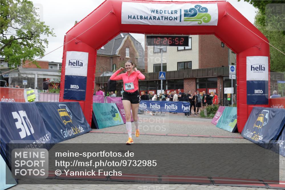10.05.2026 - 8. Wedeler Halbmarathon Yannick Fuchs http://msf.ph/oto/9732985 10.05.2026 12:26:50 Ziel 10 meine-sportfotos.de