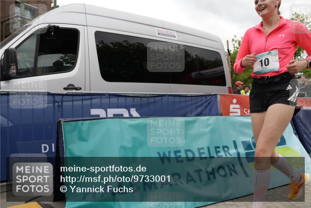 10.05.2026 - 8. Wedeler Halbmarathon Yannick Fuchs http://msf.ph/oto/9733001 10.05.2026 12:26:52 Ziel 10 meine-sportfotos.de