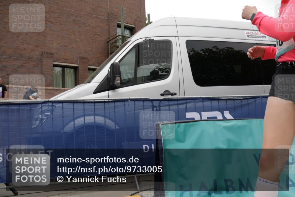 10.05.2026 - 8. Wedeler Halbmarathon Yannick Fuchs http://msf.ph/oto/9733005 10.05.2026 12:26:52 Ziel 10 meine-sportfotos.de