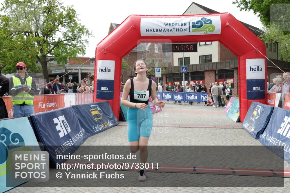 10.05.2026 - 8. Wedeler Halbmarathon Yannick Fuchs http://msf.ph/oto/9733011 10.05.2026 11:47:56 Ziel 787 meine-sportfotos.de