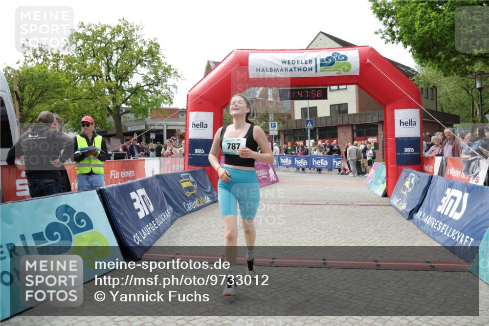 10.05.2026 - 8. Wedeler Halbmarathon Yannick Fuchs http://msf.ph/oto/9733012 10.05.2026 11:47:56 Ziel 787 meine-sportfotos.de