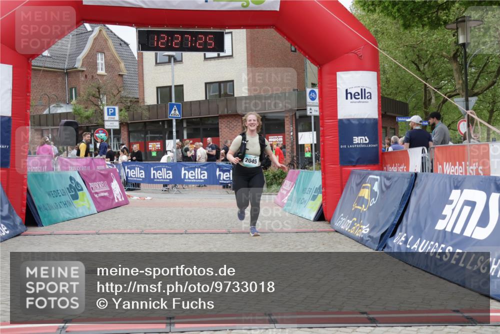 10.05.2026 - 8. Wedeler Halbmarathon Yannick Fuchs http://msf.ph/oto/9733018 10.05.2026 12:27:23 Ziel 2045 meine-sportfotos.de