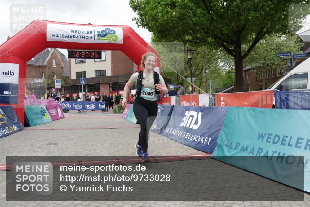 10.05.2026 - 8. Wedeler Halbmarathon Yannick Fuchs http://msf.ph/oto/9733028 10.05.2026 12:27:24 Ziel 2045 meine-sportfotos.de