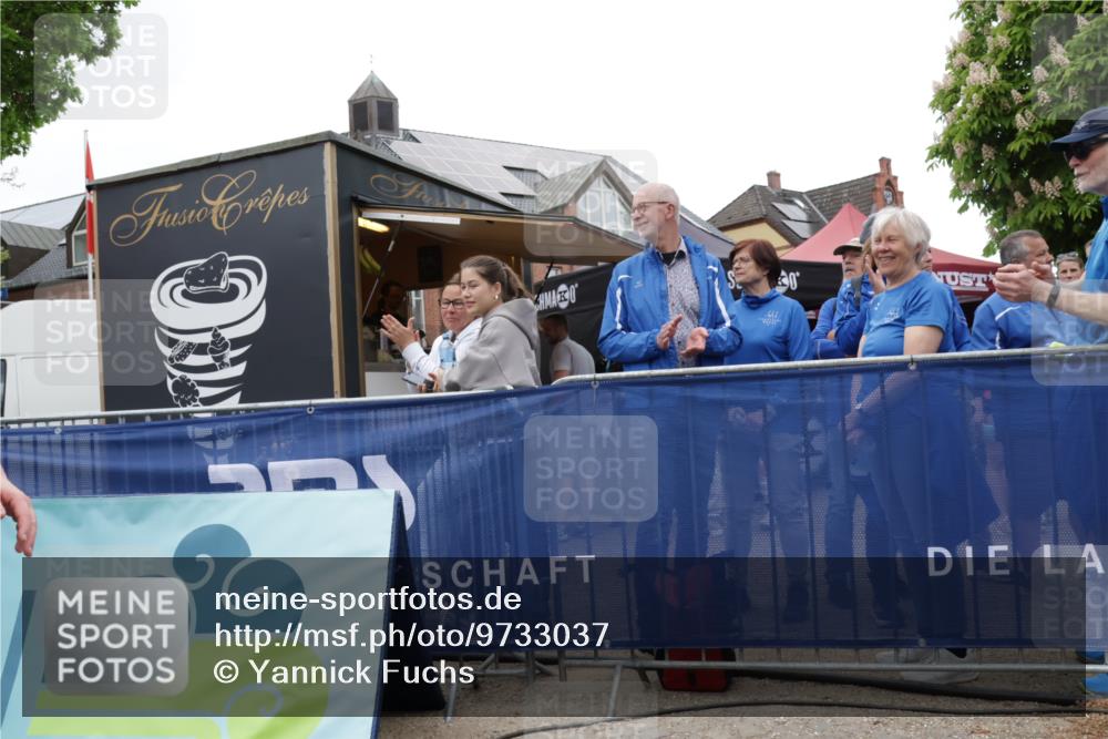 10.05.2026 - 8. Wedeler Halbmarathon Yannick Fuchs http://msf.ph/oto/9733037 10.05.2026 12:27:25 Ziel 2045 meine-sportfotos.de