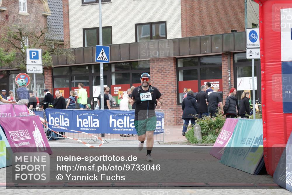 10.05.2026 - 8. Wedeler Halbmarathon Yannick Fuchs http://msf.ph/oto/9733046 10.05.2026 12:27:54 Ziel 2132 meine-sportfotos.de