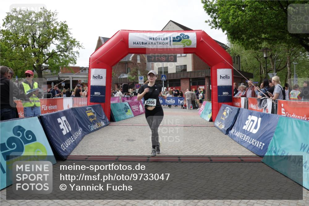 10.05.2026 - 8. Wedeler Halbmarathon Yannick Fuchs http://msf.ph/oto/9733047 10.05.2026 11:48:08 Ziel 2205 meine-sportfotos.de