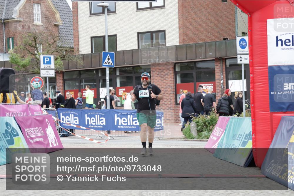 10.05.2026 - 8. Wedeler Halbmarathon Yannick Fuchs http://msf.ph/oto/9733048 10.05.2026 12:27:54 Ziel 2132 meine-sportfotos.de
