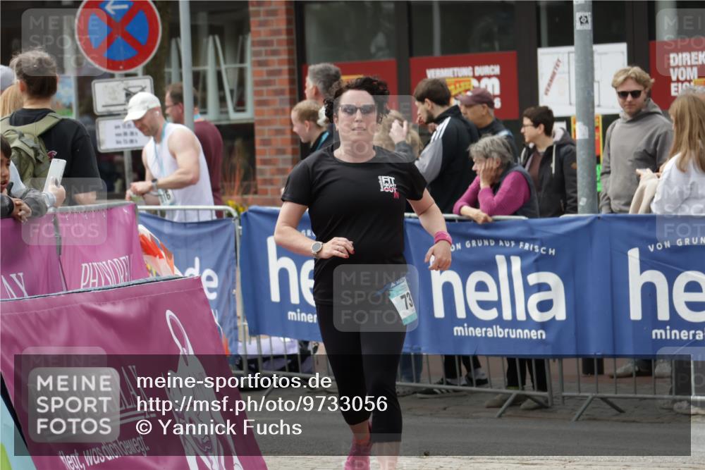 10.05.2026 - 8. Wedeler Halbmarathon Yannick Fuchs http://msf.ph/oto/9733056 10.05.2026 11:48:14 Ziel 731 meine-sportfotos.de