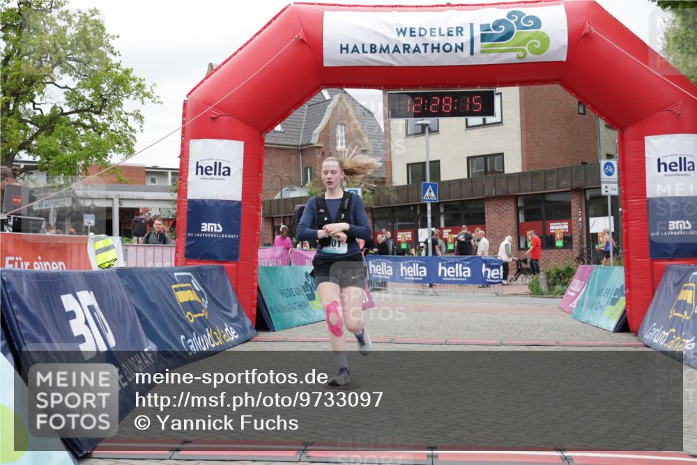 10.05.2026 - 8. Wedeler Halbmarathon Yannick Fuchs http://msf.ph/oto/9733097 10.05.2026 12:28:13 Ziel 101 meine-sportfotos.de
