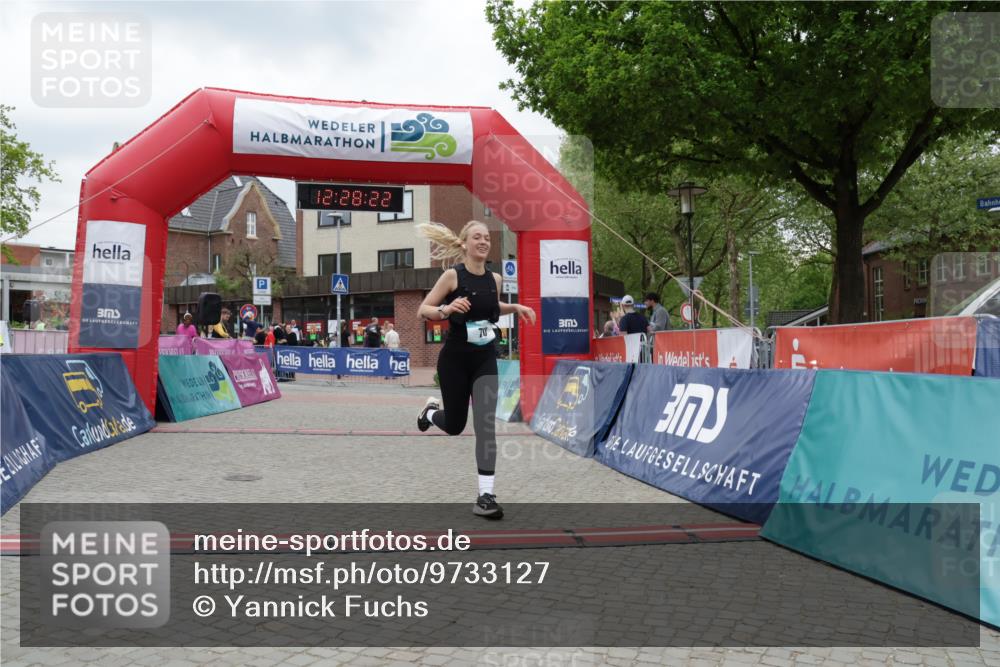 10.05.2026 - 8. Wedeler Halbmarathon Yannick Fuchs http://msf.ph/oto/9733127 10.05.2026 12:28:20 Ziel 70 meine-sportfotos.de