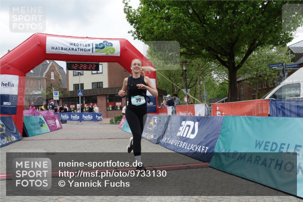 10.05.2026 - 8. Wedeler Halbmarathon Yannick Fuchs http://msf.ph/oto/9733130 10.05.2026 12:28:20 Ziel 70 meine-sportfotos.de