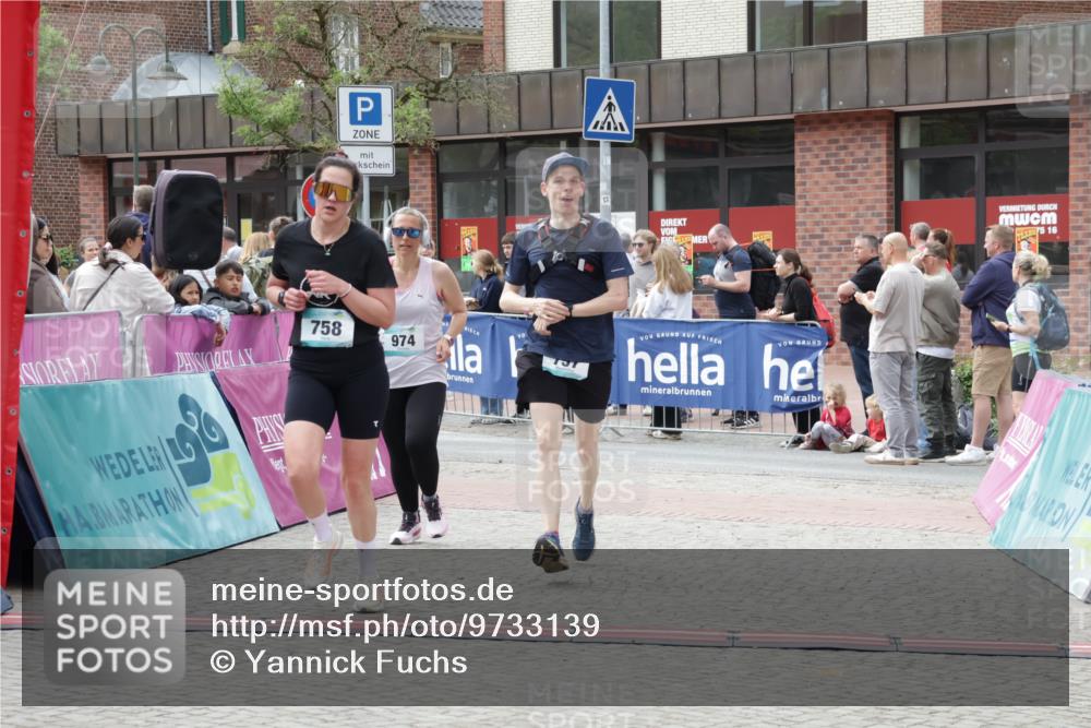 10.05.2026 - 8. Wedeler Halbmarathon Yannick Fuchs http://msf.ph/oto/9733139 10.05.2026 11:48:34 Ziel 413, 436, 757, 758, 974 meine-sportfotos.de