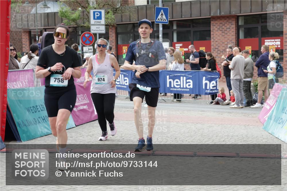 10.05.2026 - 8. Wedeler Halbmarathon Yannick Fuchs http://msf.ph/oto/9733144 10.05.2026 11:48:35 Ziel 413, 757, 758, 974 meine-sportfotos.de