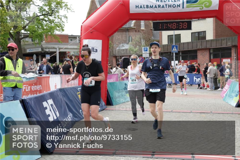 10.05.2026 - 8. Wedeler Halbmarathon Yannick Fuchs http://msf.ph/oto/9733155 10.05.2026 11:48:36 Ziel 413, 757, 758, 916, 974 meine-sportfotos.de