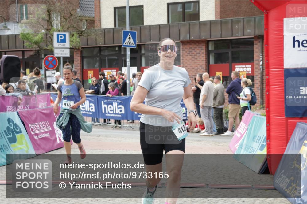 10.05.2026 - 8. Wedeler Halbmarathon Yannick Fuchs http://msf.ph/oto/9733165 10.05.2026 11:48:39 Ziel 413, 757, 758, 916, 974 meine-sportfotos.de