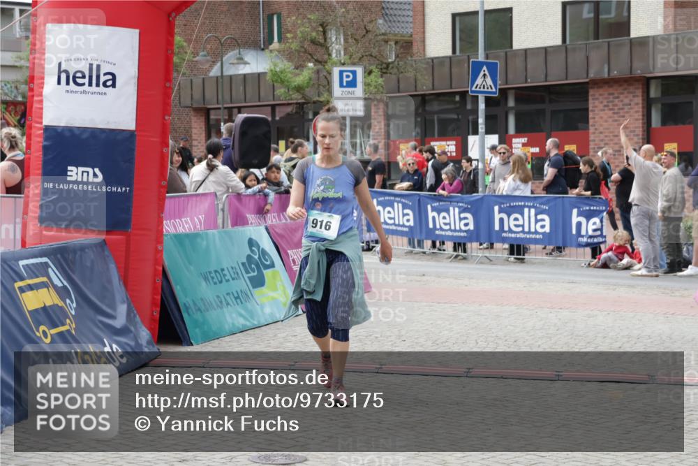 10.05.2026 - 8. Wedeler Halbmarathon Yannick Fuchs http://msf.ph/oto/9733175 10.05.2026 11:48:41 Ziel 413, 916, 974 meine-sportfotos.de