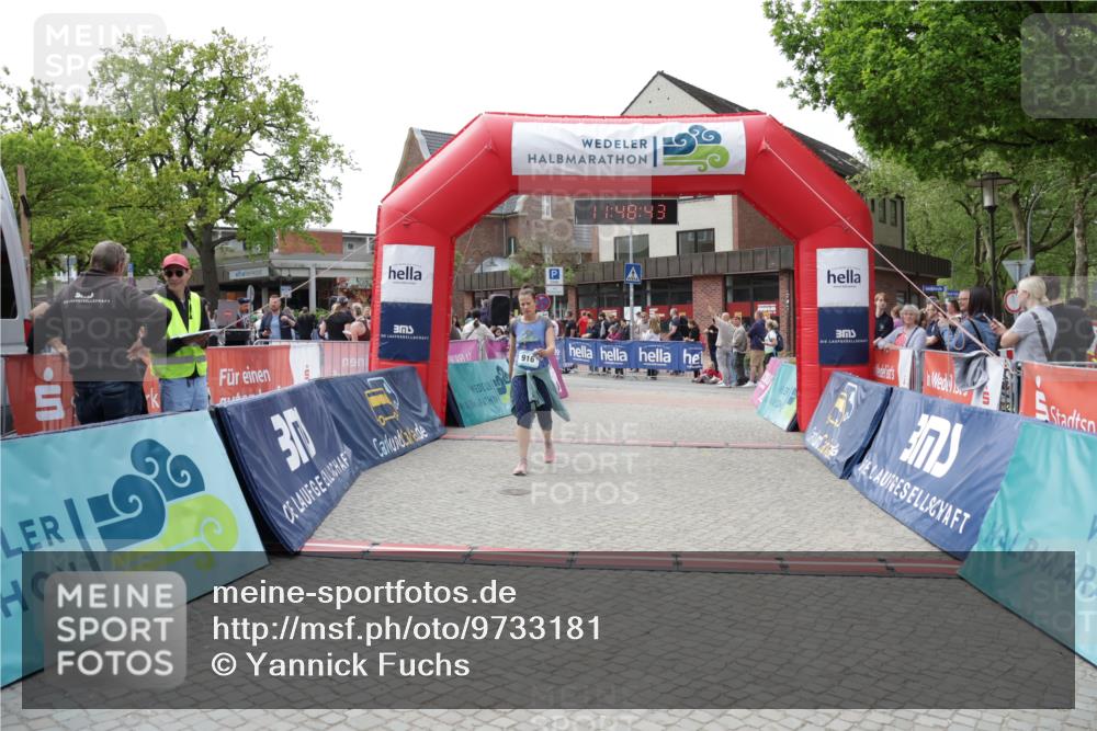 10.05.2026 - 8. Wedeler Halbmarathon Yannick Fuchs http://msf.ph/oto/9733181 10.05.2026 11:48:42 Ziel 413, 653, 916 meine-sportfotos.de