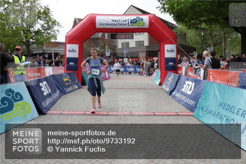 10.05.2026 - 8. Wedeler Halbmarathon Yannick Fuchs http://msf.ph/oto/9733192 10.05.2026 11:48:44 Ziel 413, 496, 653, 916 meine-sportfotos.de