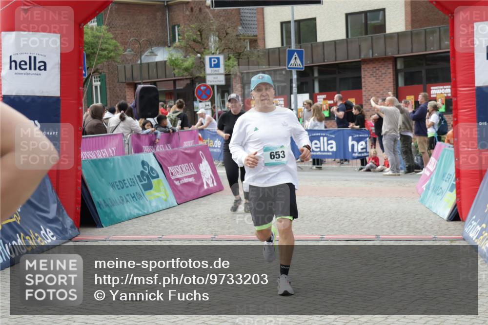 10.05.2026 - 8. Wedeler Halbmarathon Yannick Fuchs http://msf.ph/oto/9733203 10.05.2026 11:48:46 Ziel 496, 653, 916 meine-sportfotos.de
