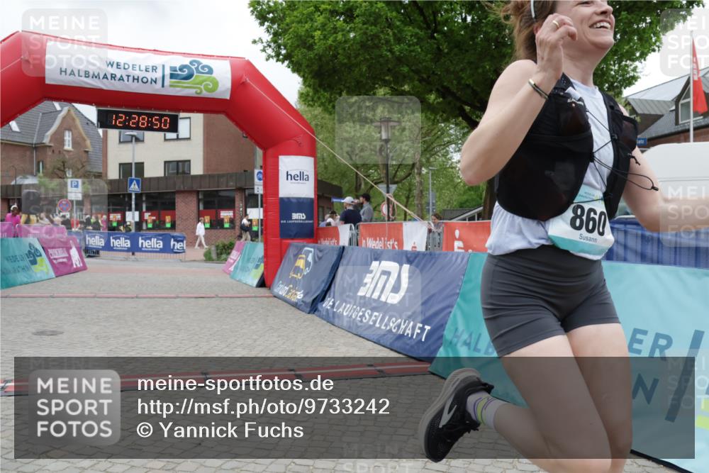 10.05.2026 - 8. Wedeler Halbmarathon Yannick Fuchs http://msf.ph/oto/9733242 10.05.2026 12:28:49 Ziel 860 meine-sportfotos.de