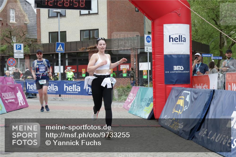 10.05.2026 - 8. Wedeler Halbmarathon Yannick Fuchs http://msf.ph/oto/9733255 10.05.2026 12:28:56 Ziel 110, 576 meine-sportfotos.de