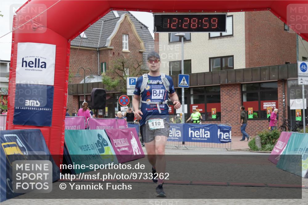 10.05.2026 - 8. Wedeler Halbmarathon Yannick Fuchs http://msf.ph/oto/9733262 10.05.2026 12:28:57 Ziel 110, 576 meine-sportfotos.de
