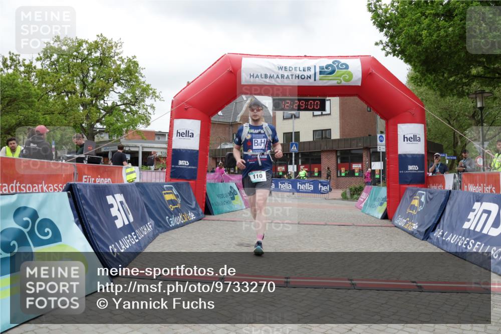 10.05.2026 - 8. Wedeler Halbmarathon Yannick Fuchs http://msf.ph/oto/9733270 10.05.2026 12:28:58 Ziel 110, 576 meine-sportfotos.de