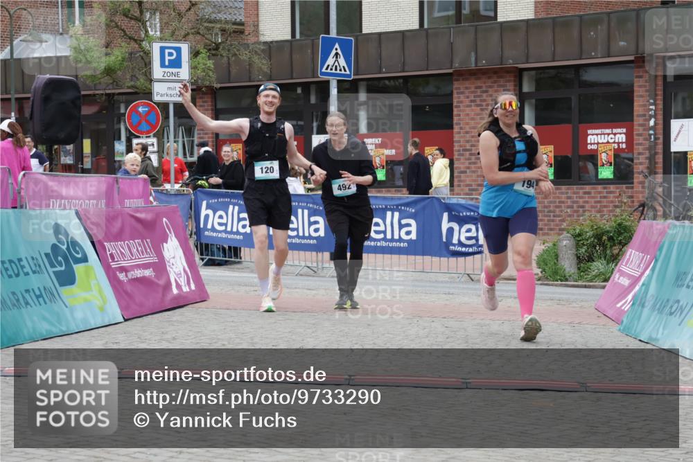 10.05.2026 - 8. Wedeler Halbmarathon Yannick Fuchs http://msf.ph/oto/9733290 10.05.2026 12:29:11 Ziel 120, 194, 492 meine-sportfotos.de