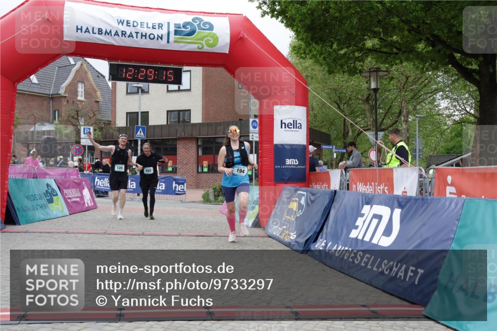 10.05.2026 - 8. Wedeler Halbmarathon Yannick Fuchs http://msf.ph/oto/9733297 10.05.2026 12:29:13 Ziel 120, 194, 492 meine-sportfotos.de