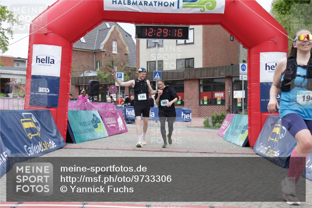 10.05.2026 - 8. Wedeler Halbmarathon Yannick Fuchs http://msf.ph/oto/9733306 10.05.2026 12:29:14 Ziel 120, 194, 492 meine-sportfotos.de
