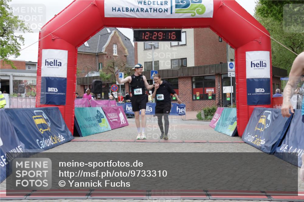 10.05.2026 - 8. Wedeler Halbmarathon Yannick Fuchs http://msf.ph/oto/9733310 10.05.2026 12:29:14 Ziel 120, 194, 492 meine-sportfotos.de