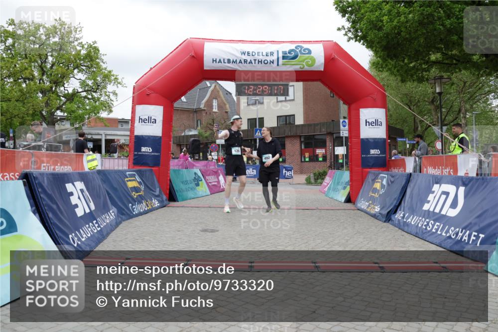 10.05.2026 - 8. Wedeler Halbmarathon Yannick Fuchs http://msf.ph/oto/9733320 10.05.2026 12:29:15 Ziel 120, 194, 492 meine-sportfotos.de