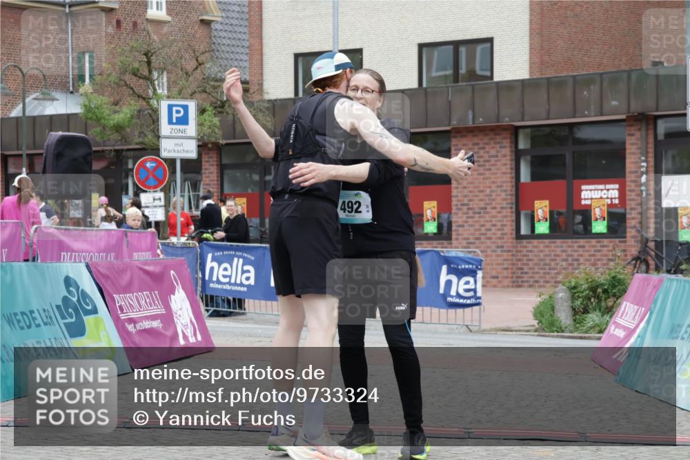 10.05.2026 - 8. Wedeler Halbmarathon Yannick Fuchs http://msf.ph/oto/9733324 10.05.2026 12:29:16 Ziel 120, 194, 492 meine-sportfotos.de