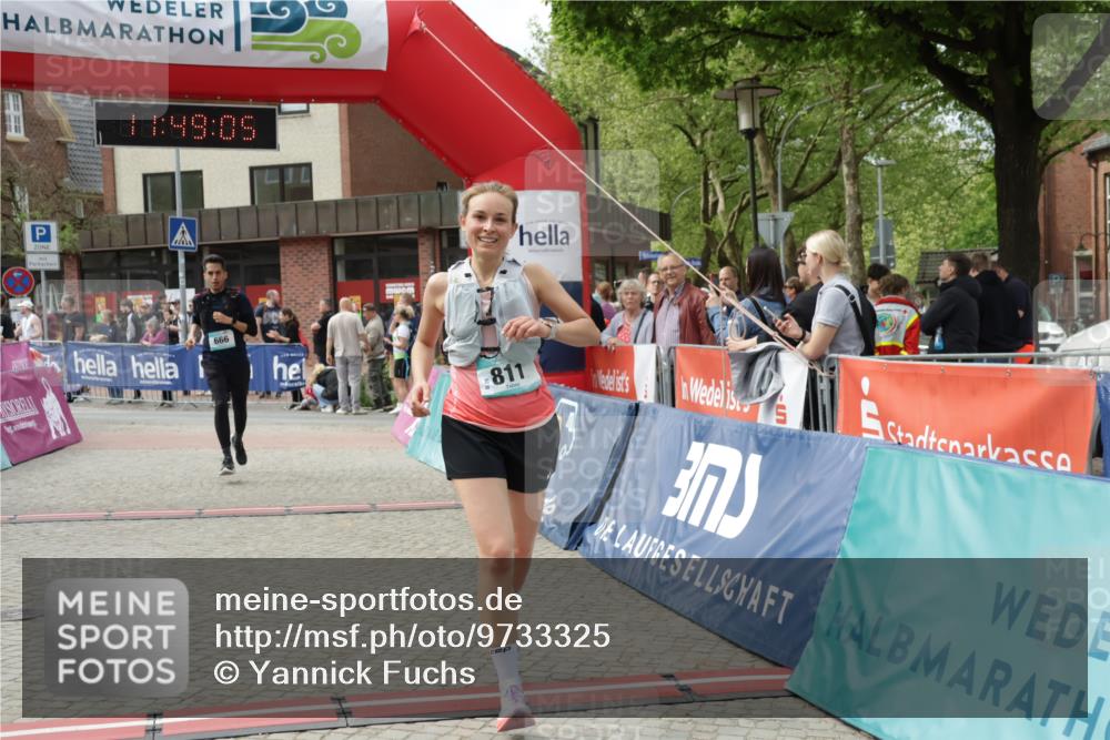 10.05.2026 - 8. Wedeler Halbmarathon Yannick Fuchs http://msf.ph/oto/9733325 10.05.2026 11:49:04 Ziel 12, 666, 811, 1017, 2002, 2004, 2078 meine-sportfotos.de