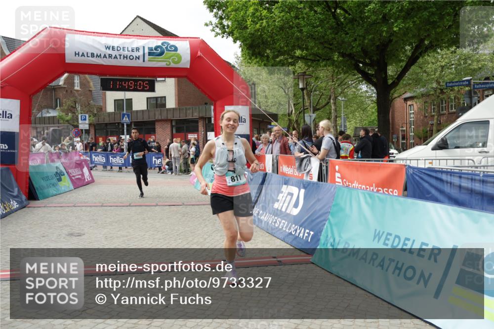 10.05.2026 - 8. Wedeler Halbmarathon Yannick Fuchs http://msf.ph/oto/9733327 10.05.2026 11:49:04 Ziel 12, 666, 811, 1017, 2002, 2004, 2078 meine-sportfotos.de