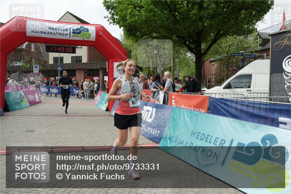 10.05.2026 - 8. Wedeler Halbmarathon Yannick Fuchs http://msf.ph/oto/9733331 10.05.2026 11:49:04 Ziel 12, 666, 811, 1017, 2002, 2004, 2078 meine-sportfotos.de