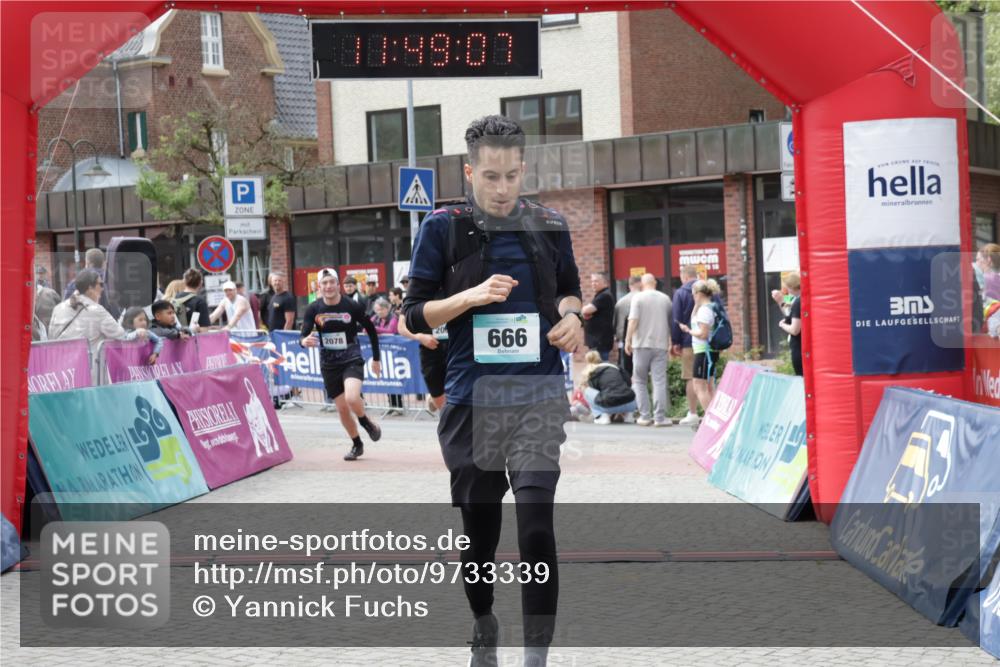 10.05.2026 - 8. Wedeler Halbmarathon Yannick Fuchs http://msf.ph/oto/9733339 10.05.2026 11:49:05 Ziel 12, 666, 811, 1017, 2002, 2004, 2078 meine-sportfotos.de