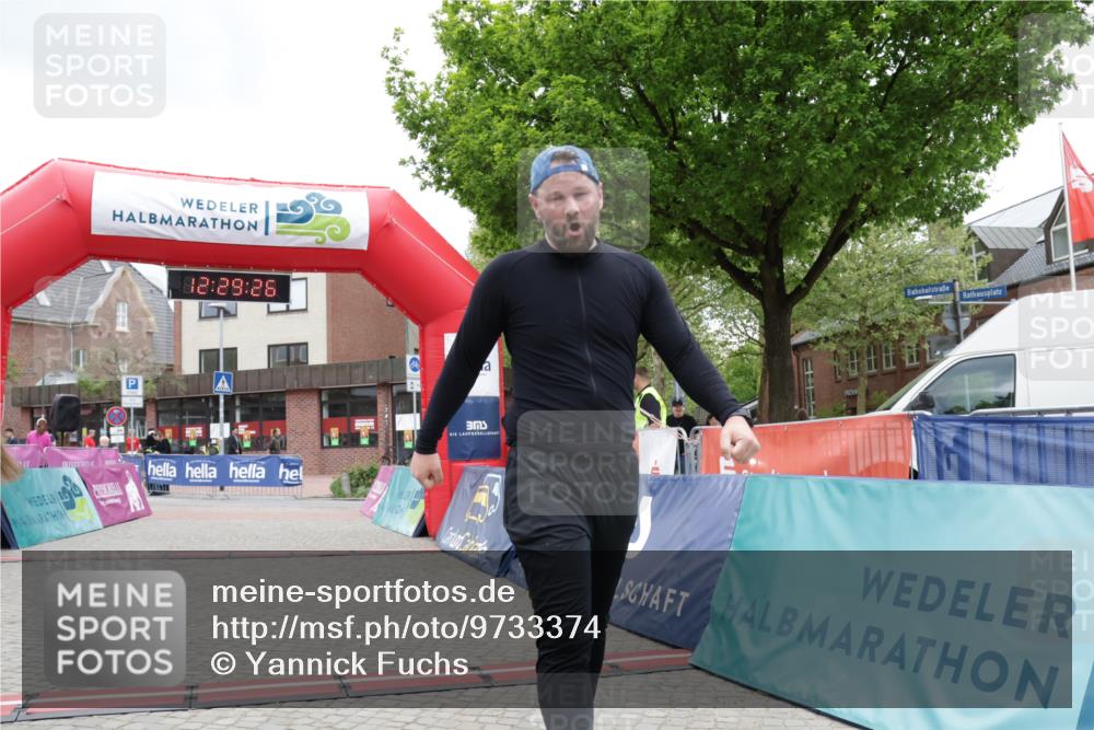 10.05.2026 - 8. Wedeler Halbmarathon Yannick Fuchs http://msf.ph/oto/9733374 10.05.2026 12:29:24 Ziel 2167 meine-sportfotos.de