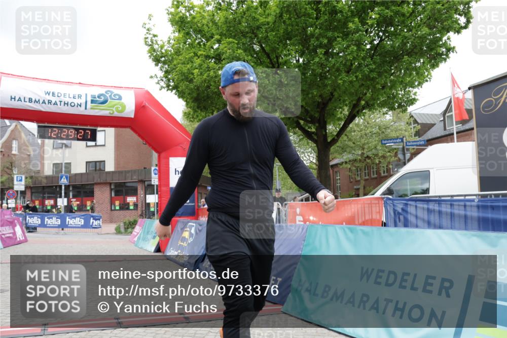10.05.2026 - 8. Wedeler Halbmarathon Yannick Fuchs http://msf.ph/oto/9733376 10.05.2026 12:29:25 Ziel 2167 meine-sportfotos.de