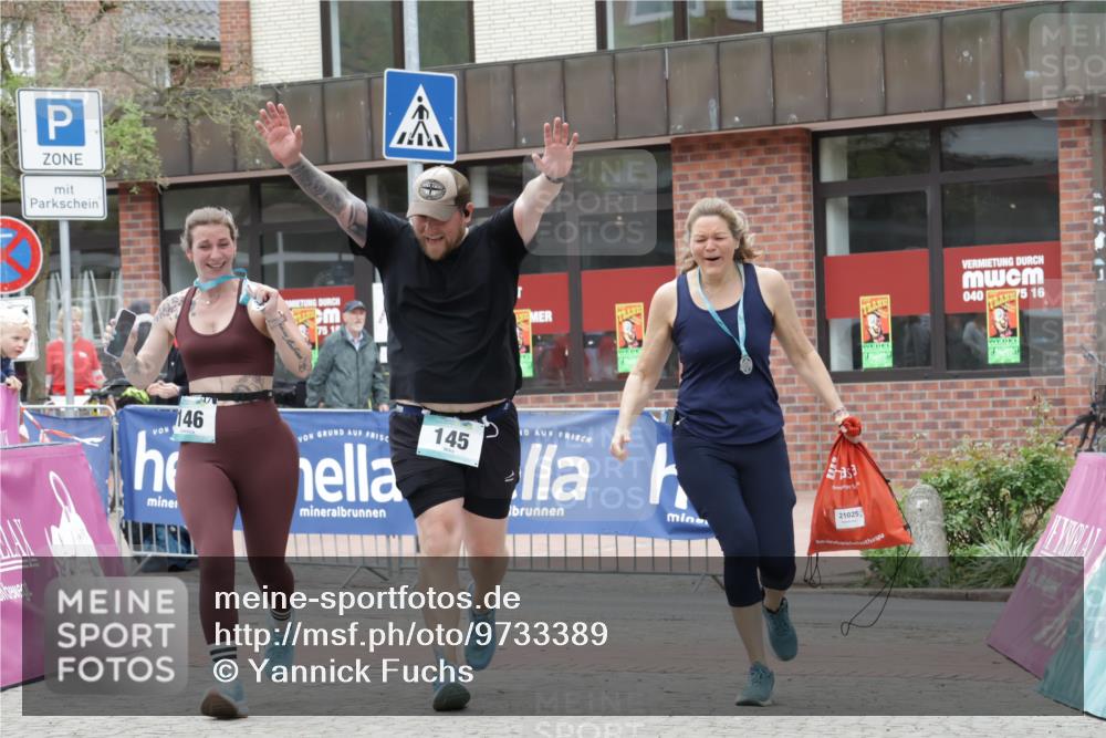 10.05.2026 - 8. Wedeler Halbmarathon Yannick Fuchs http://msf.ph/oto/9733389 10.05.2026 12:29:30 Ziel 145 meine-sportfotos.de