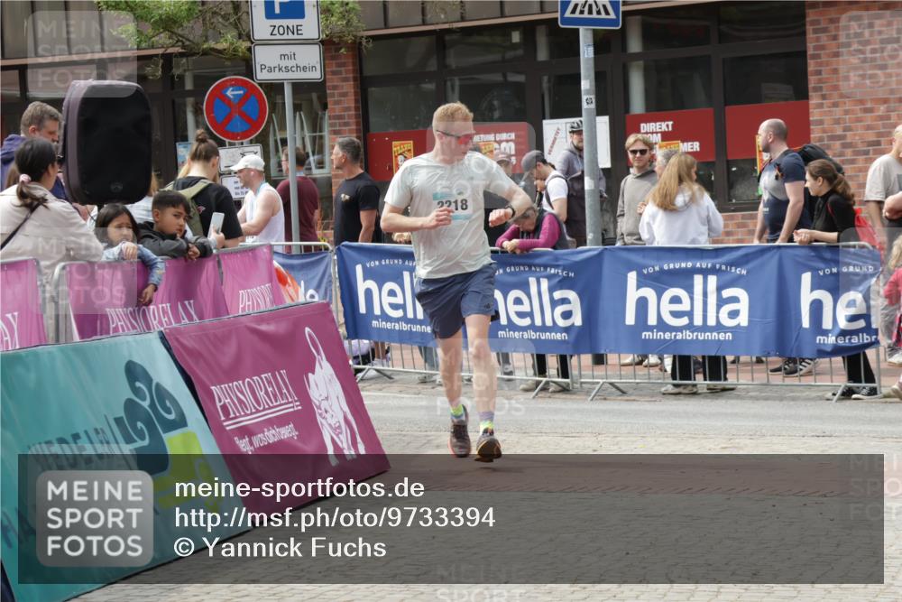 10.05.2026 - 8. Wedeler Halbmarathon Yannick Fuchs http://msf.ph/oto/9733394 10.05.2026 11:49:12 Ziel 2002, 2004, 2078, 2218 meine-sportfotos.de