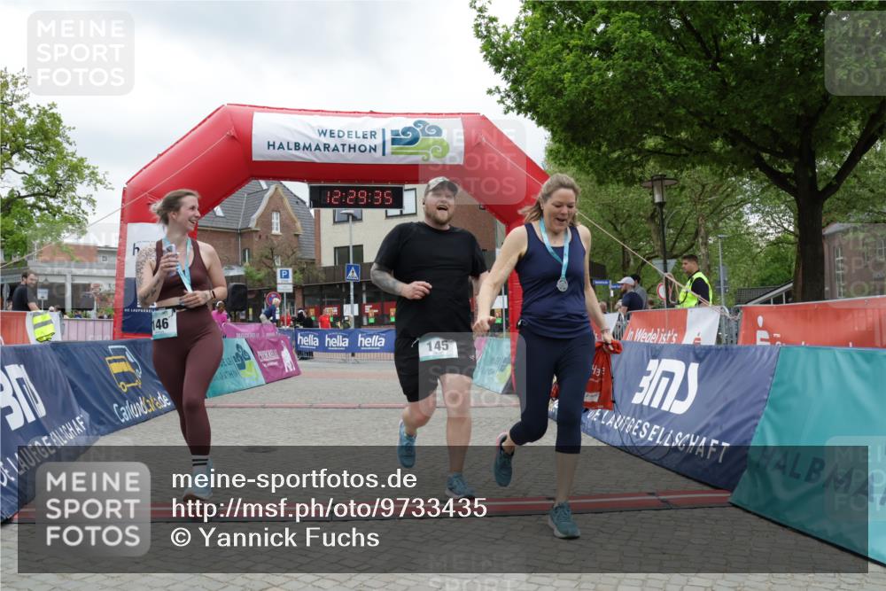 10.05.2026 - 8. Wedeler Halbmarathon Yannick Fuchs http://msf.ph/oto/9733435 10.05.2026 12:29:33 Ziel 145 meine-sportfotos.de