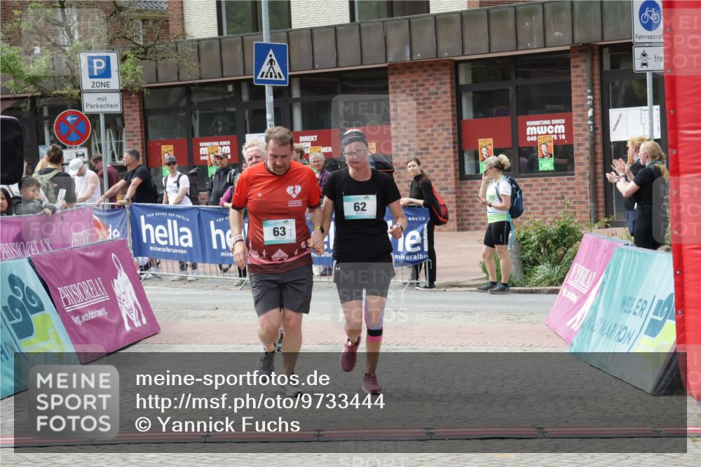 10.05.2026 - 8. Wedeler Halbmarathon Yannick Fuchs http://msf.ph/oto/9733444 10.05.2026 11:49:28 Ziel 62, 63, 432 meine-sportfotos.de