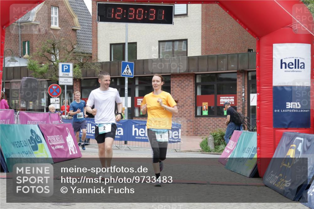 10.05.2026 - 8. Wedeler Halbmarathon Yannick Fuchs http://msf.ph/oto/9733483 10.05.2026 12:30:29 Ziel 1, 2 meine-sportfotos.de