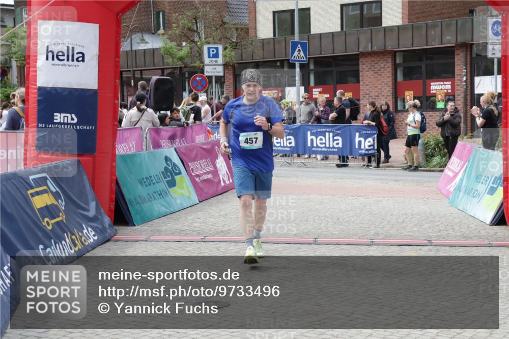 10.05.2026 - 8. Wedeler Halbmarathon Yannick Fuchs http://msf.ph/oto/9733496 10.05.2026 11:49:34 Ziel 62, 63, 432, 457 meine-sportfotos.de